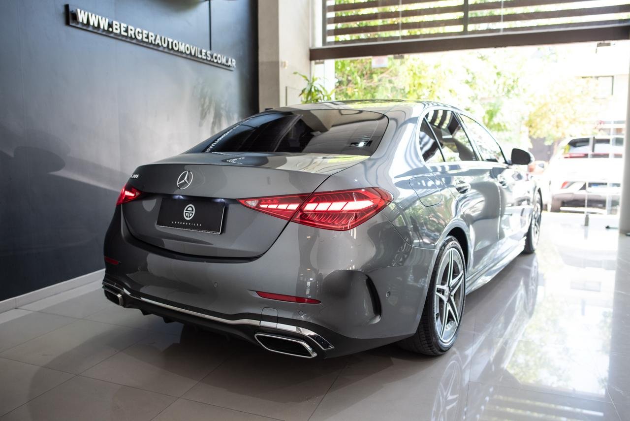 
 MERCEDES BENZ CLASE C full									