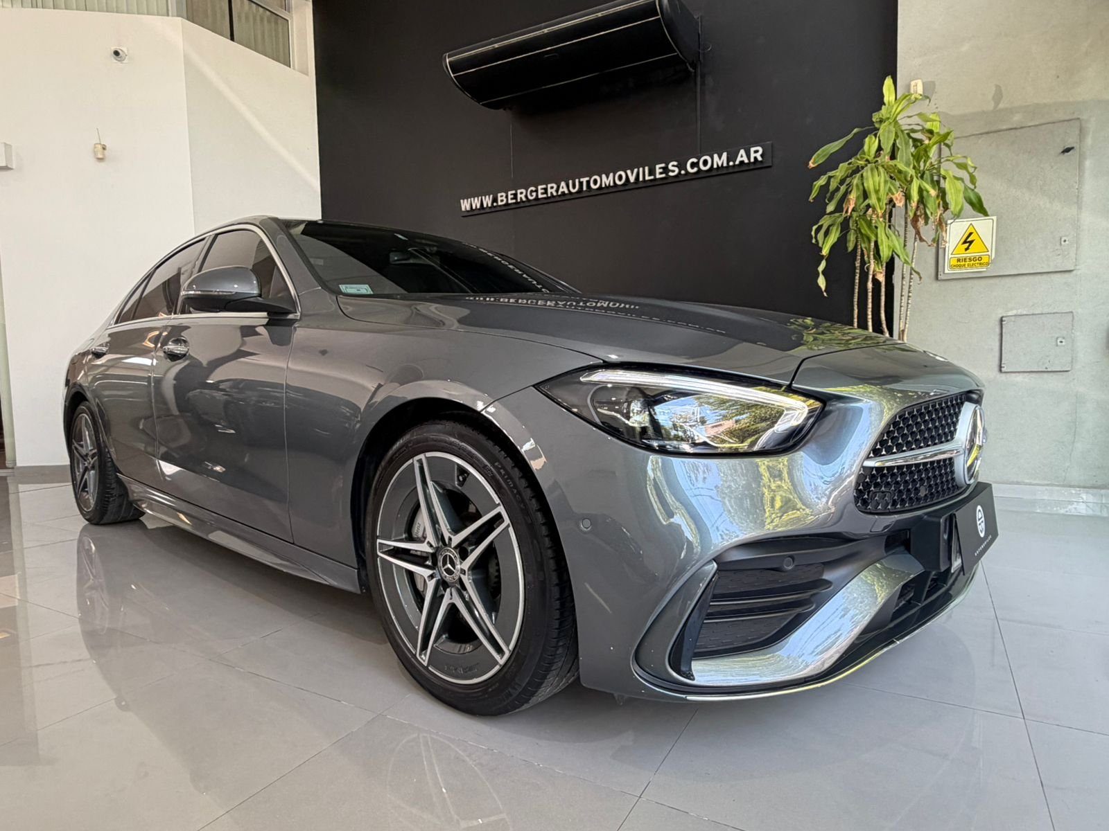 
 MERCEDES BENZ CLASE C full									