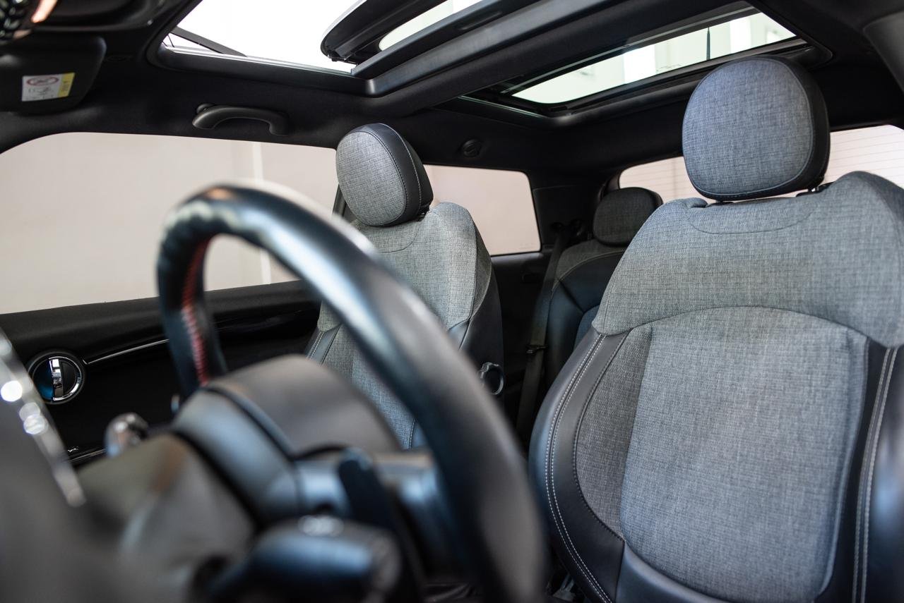 
 MINI COOPER S 2.0 2017 78000km full									