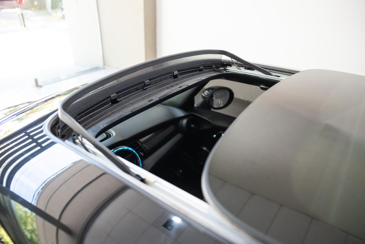 
 MINI COOPER S 2.0 2017 78000km full									