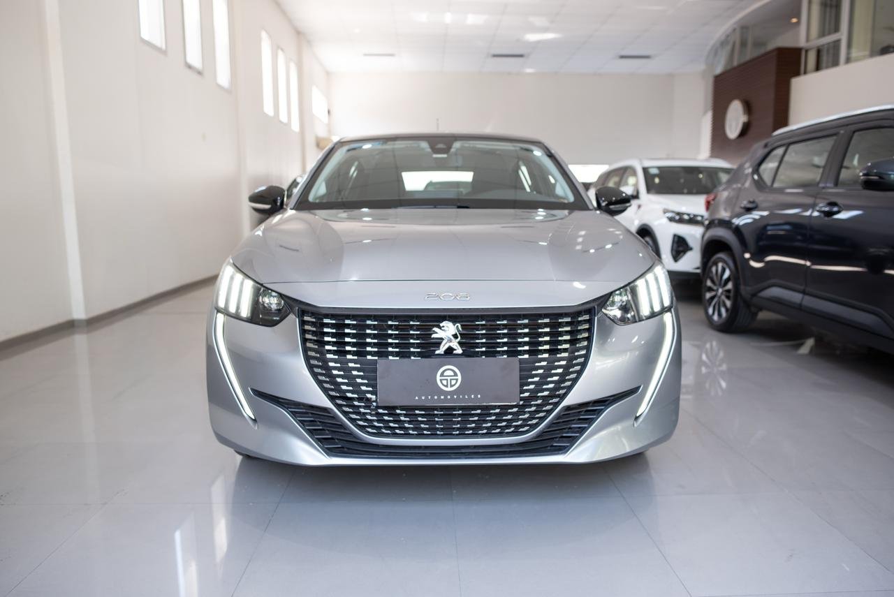 
 PEUGEOT 208 FELINE full									