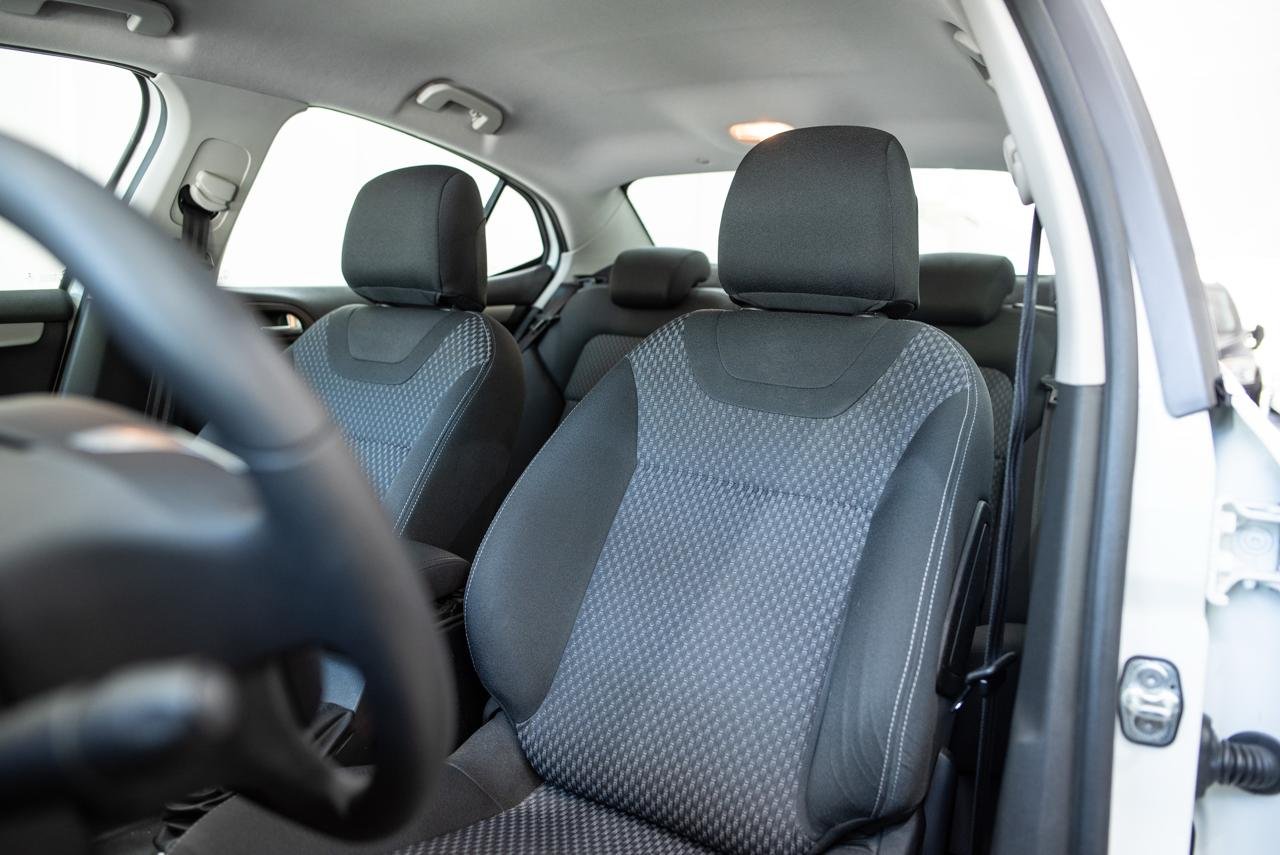 
 CITROEN C4 LOUNGE THP FEELPACK MT 2018 61000km full									