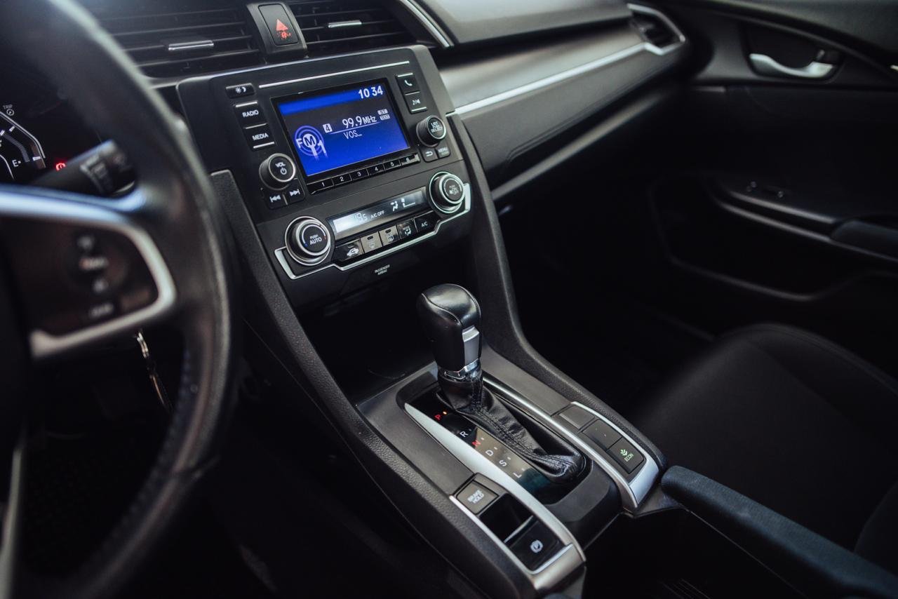 
 Honda Civic EX 2017 122000km full									