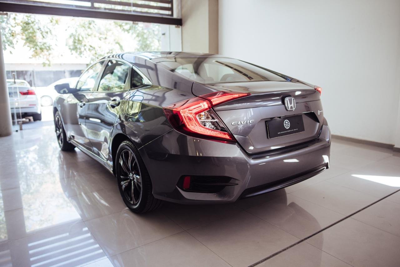 
 Honda Civic EX 2017 122000km full									