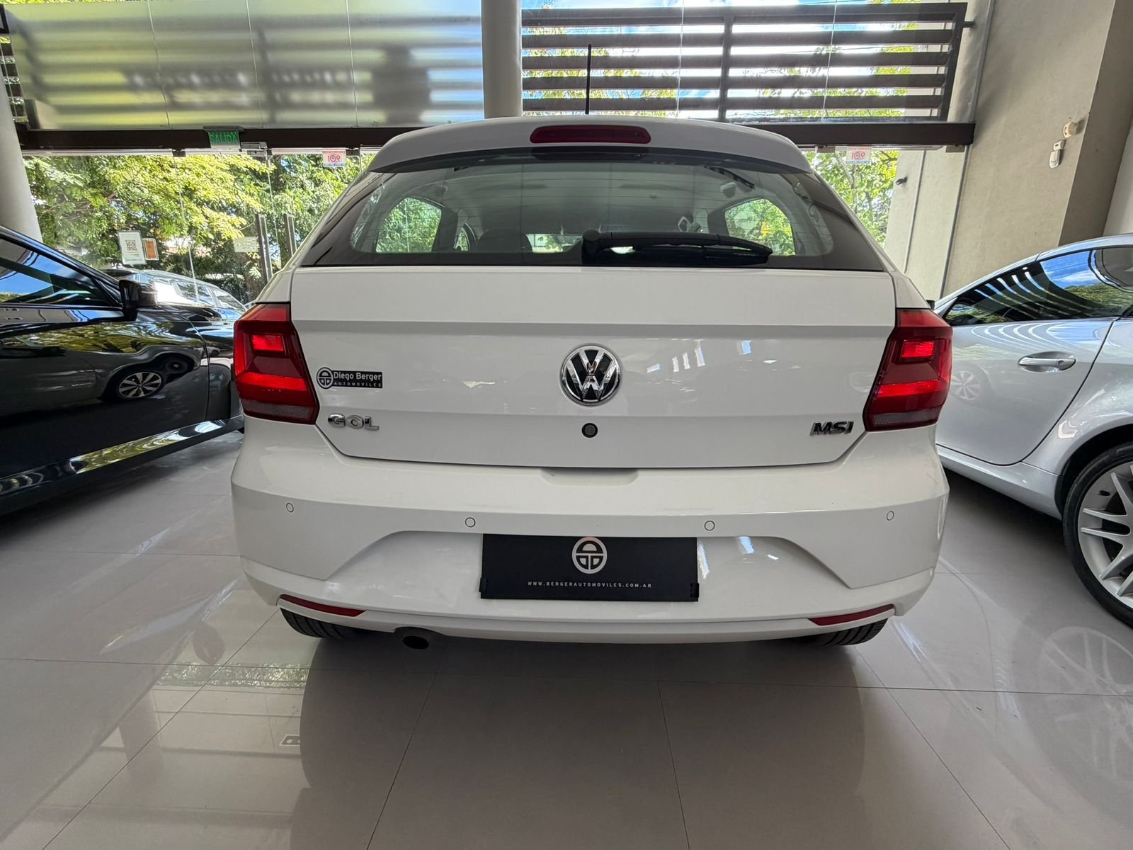 
 Volkswagen Gol Highline 2017 95000 km 5P full									
