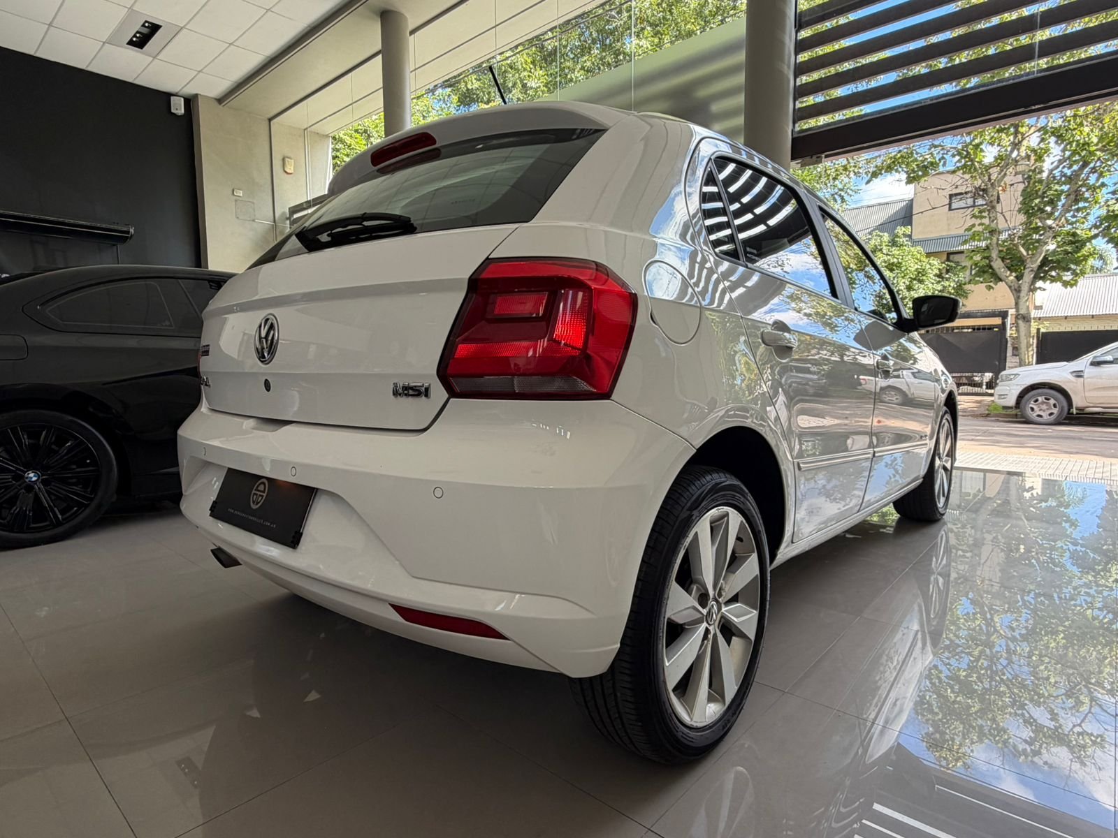 
 Volkswagen Gol Highline 2017 95000 km 5P full									
