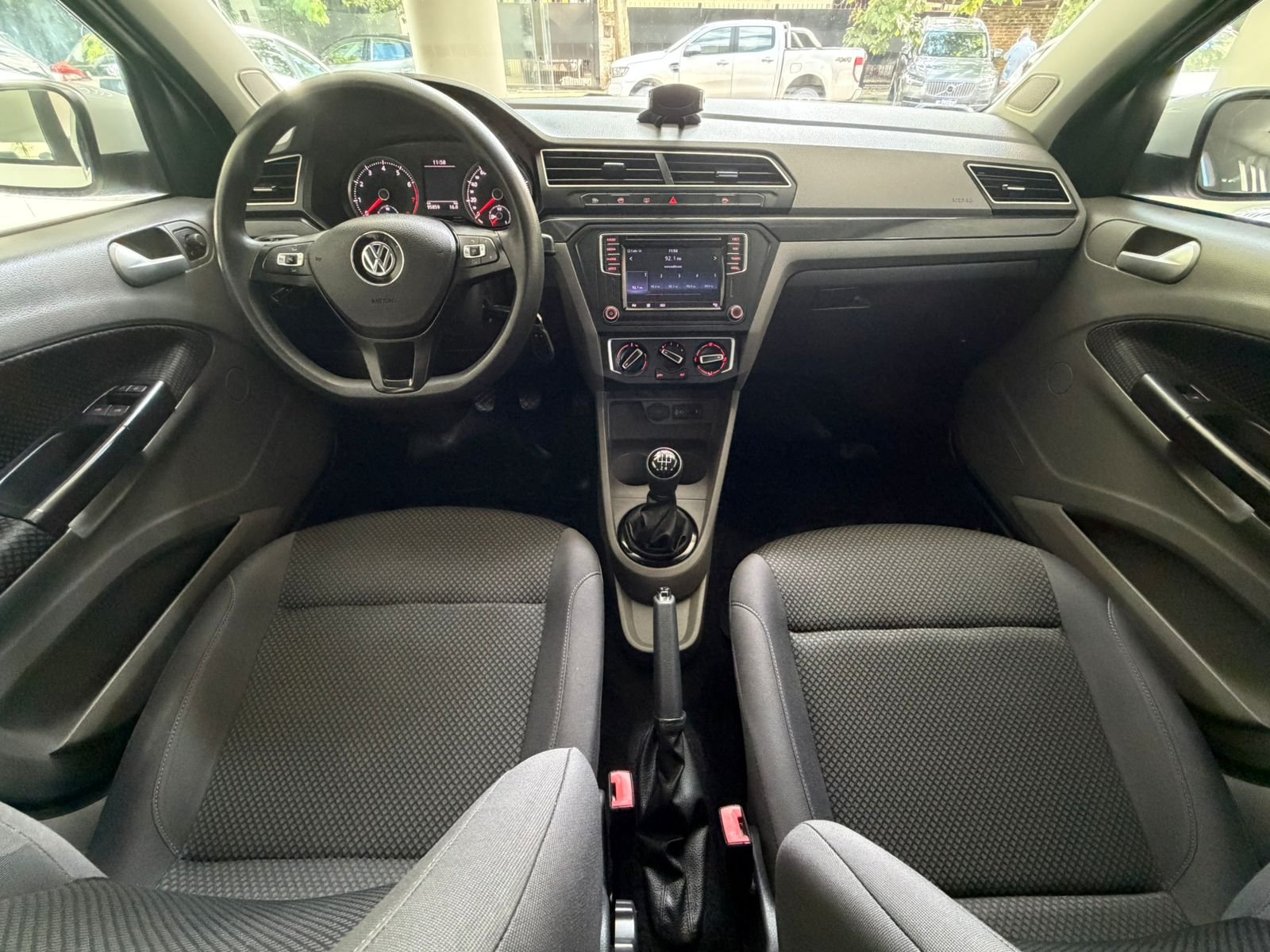 
 Volkswagen Gol Highline 2017 95000 km 5P full									