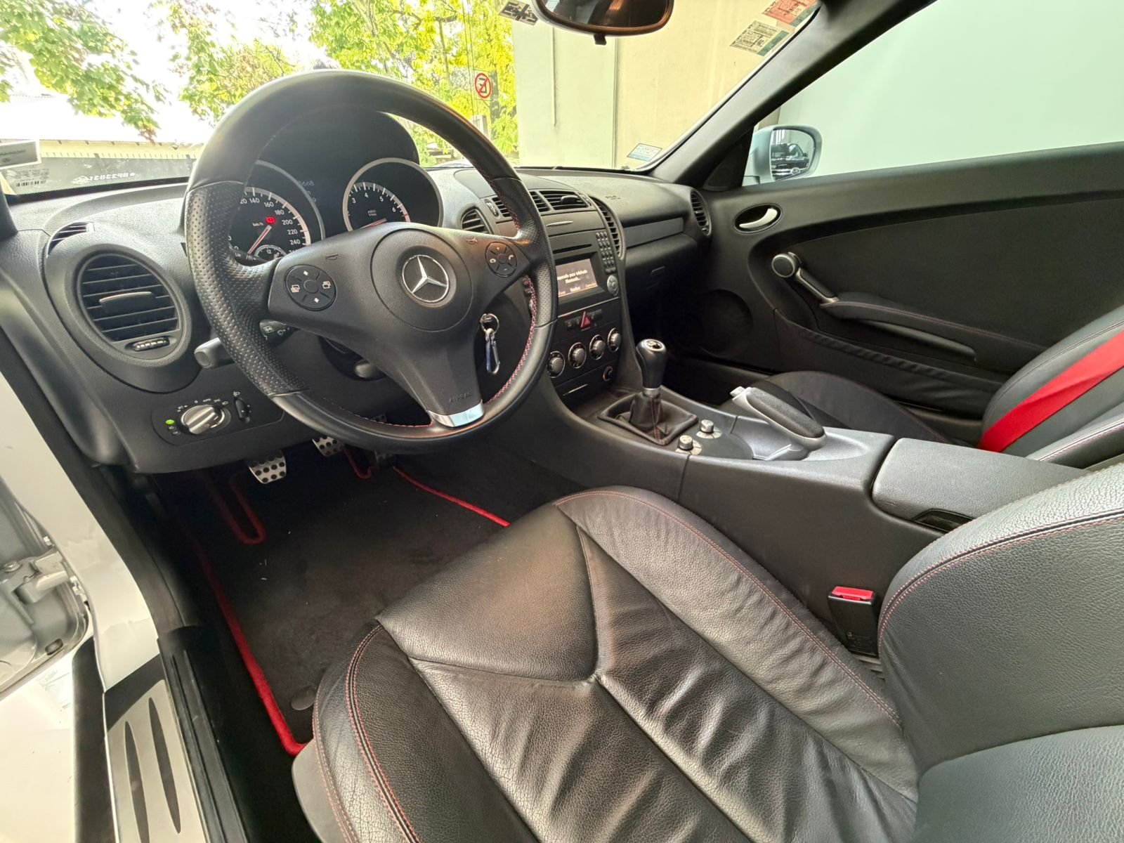 
 Mercedes Benz SLK Kompressor 2011 25000km full									