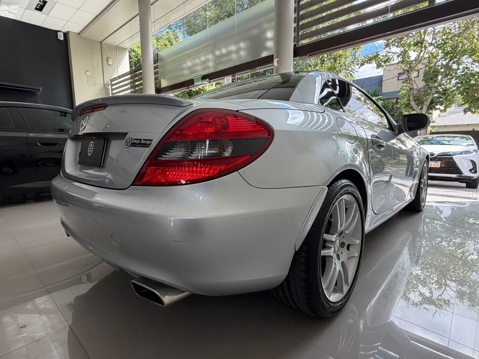 
 Mercedes Benz SLK Kompressor 2011 25000km full									
