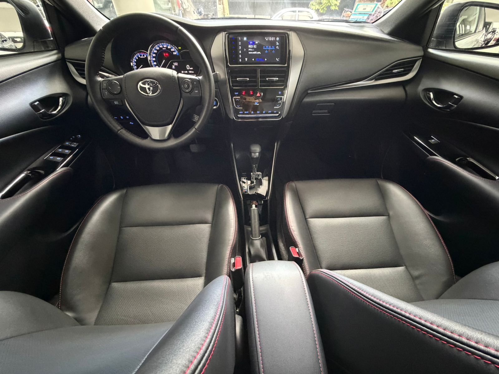 
 Toyota Yaris S 2025 1.5 CVT Tope de Gama 6200 km full									