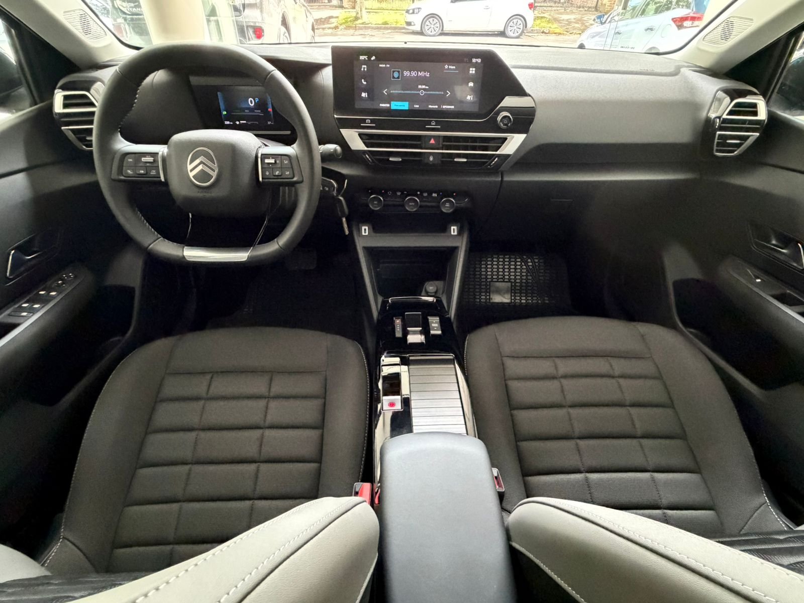 
 Citroen Nuevo C4 1.2 Hybrid Plus 0km 2026 entrega inmediata full									