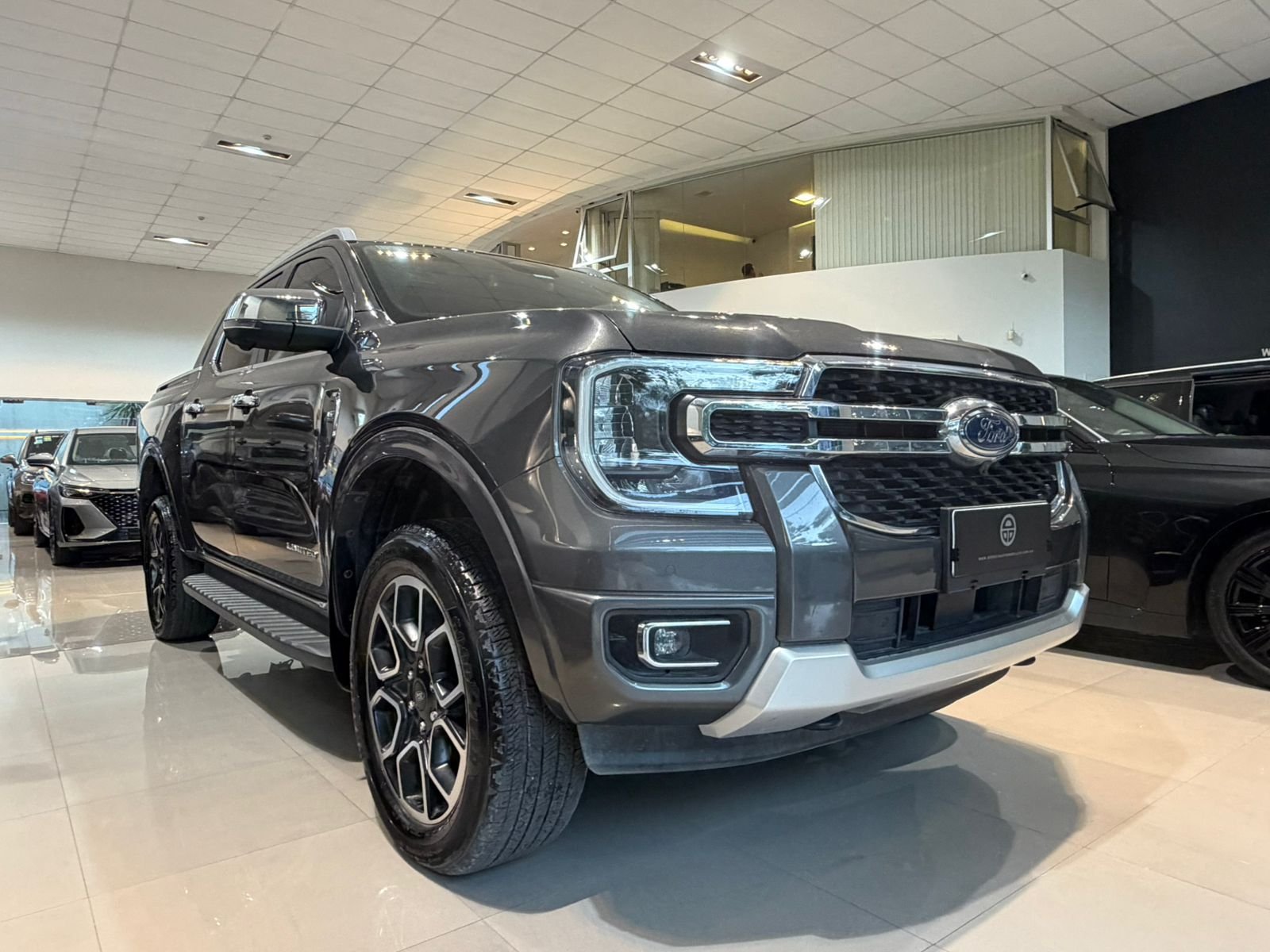 
 Ford Ranger Limited V6 4X4 35000km full									