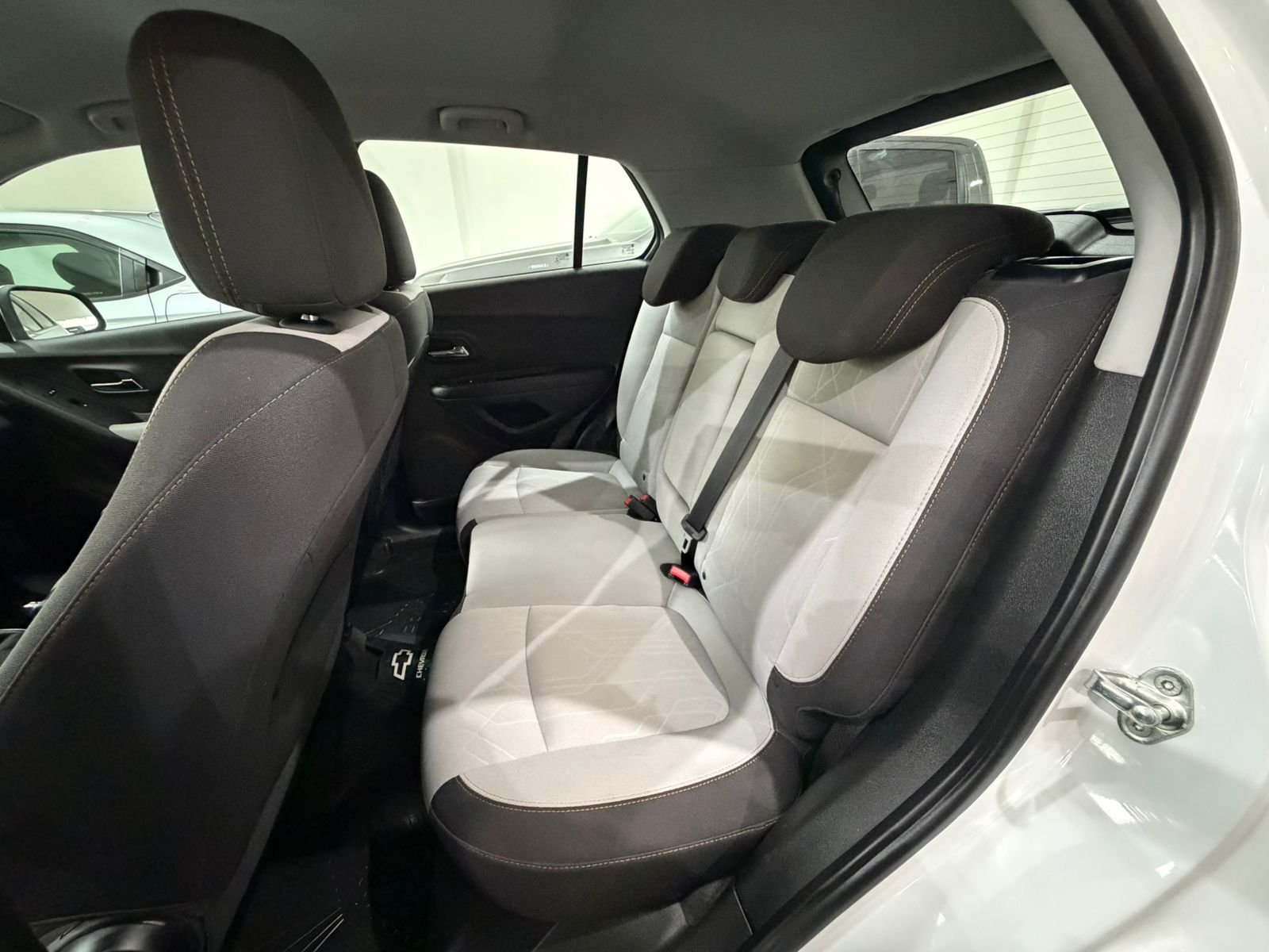 
 Chevrolet Tracker Premier MT 2018 47000km full									