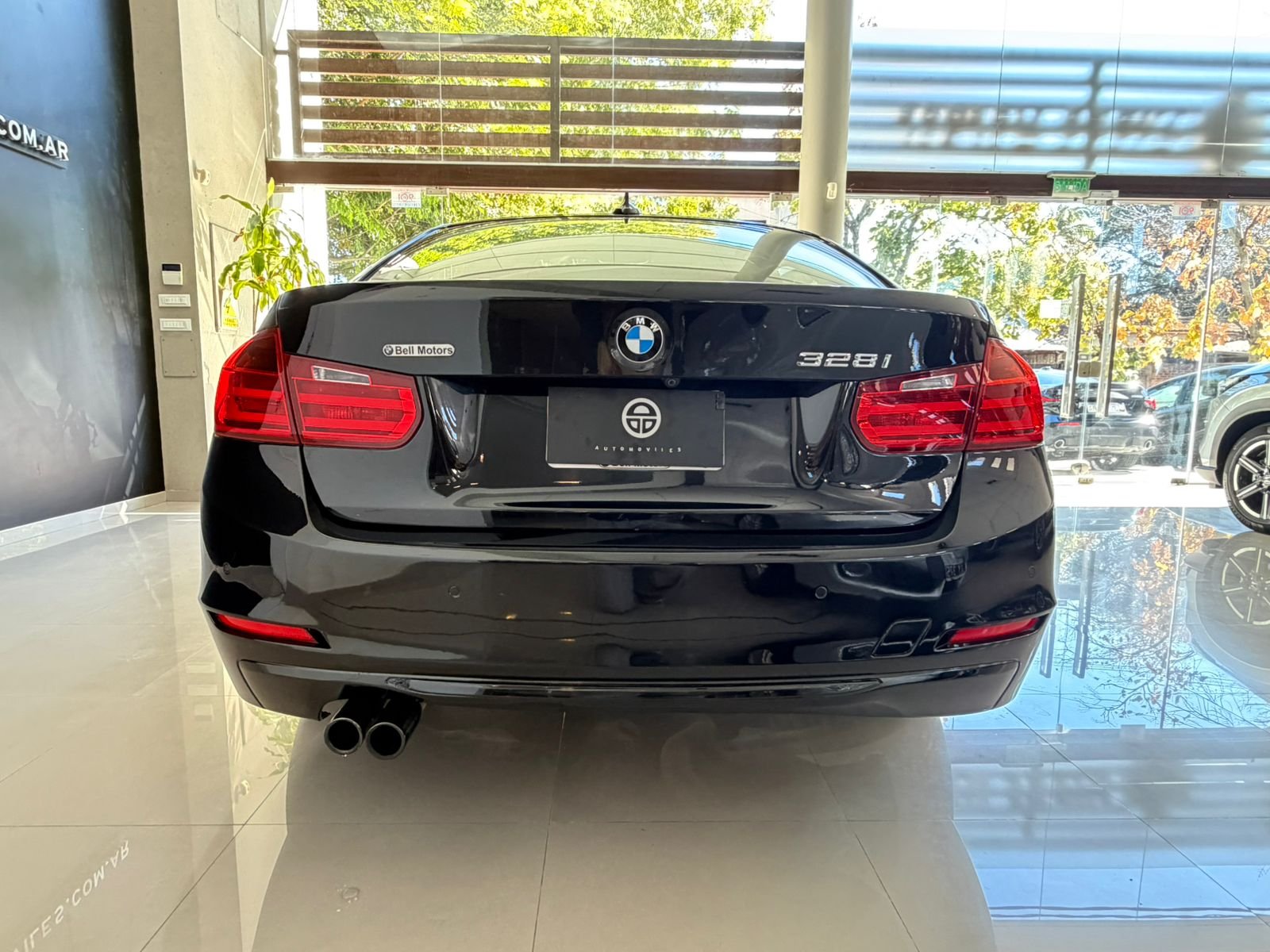 
 BMW 328 Sport 2013 151000km full									