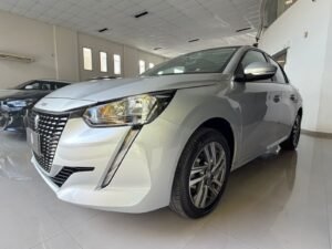 Peugeot 208 Allure Pack 2022 82000 km AT