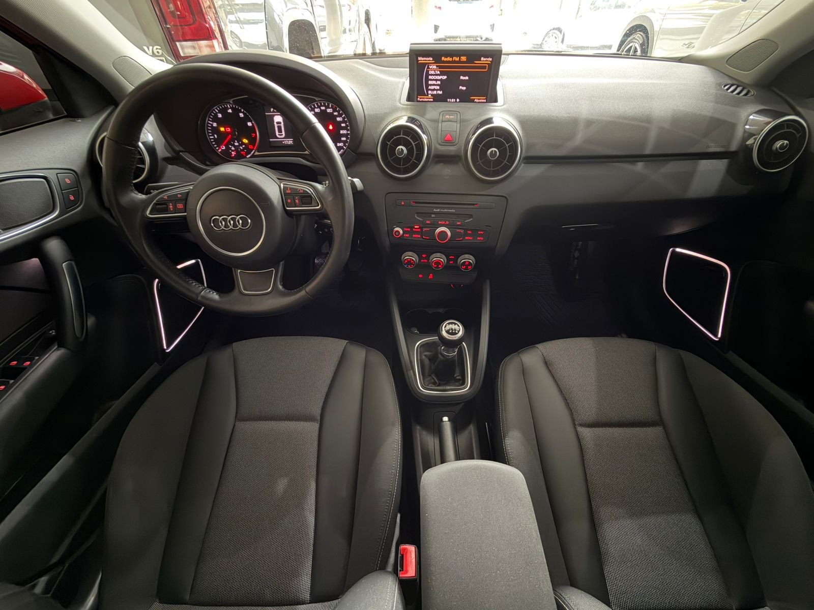 
 Audi A1 Sportback 2013 124000km full									