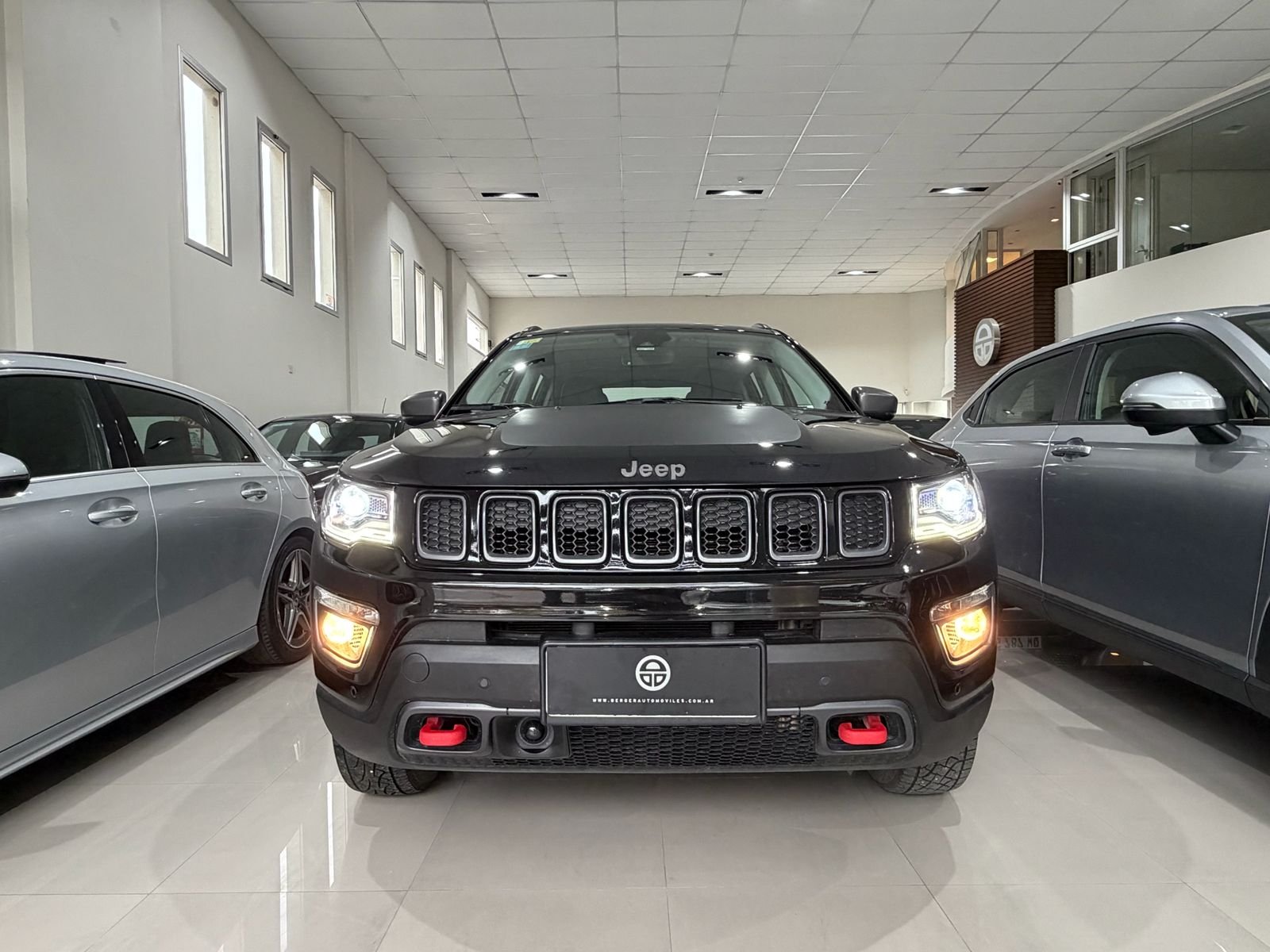 
 Jeep Compass 2.0 TD AT 9 4×4 Trailhawk 2021  95000km full									