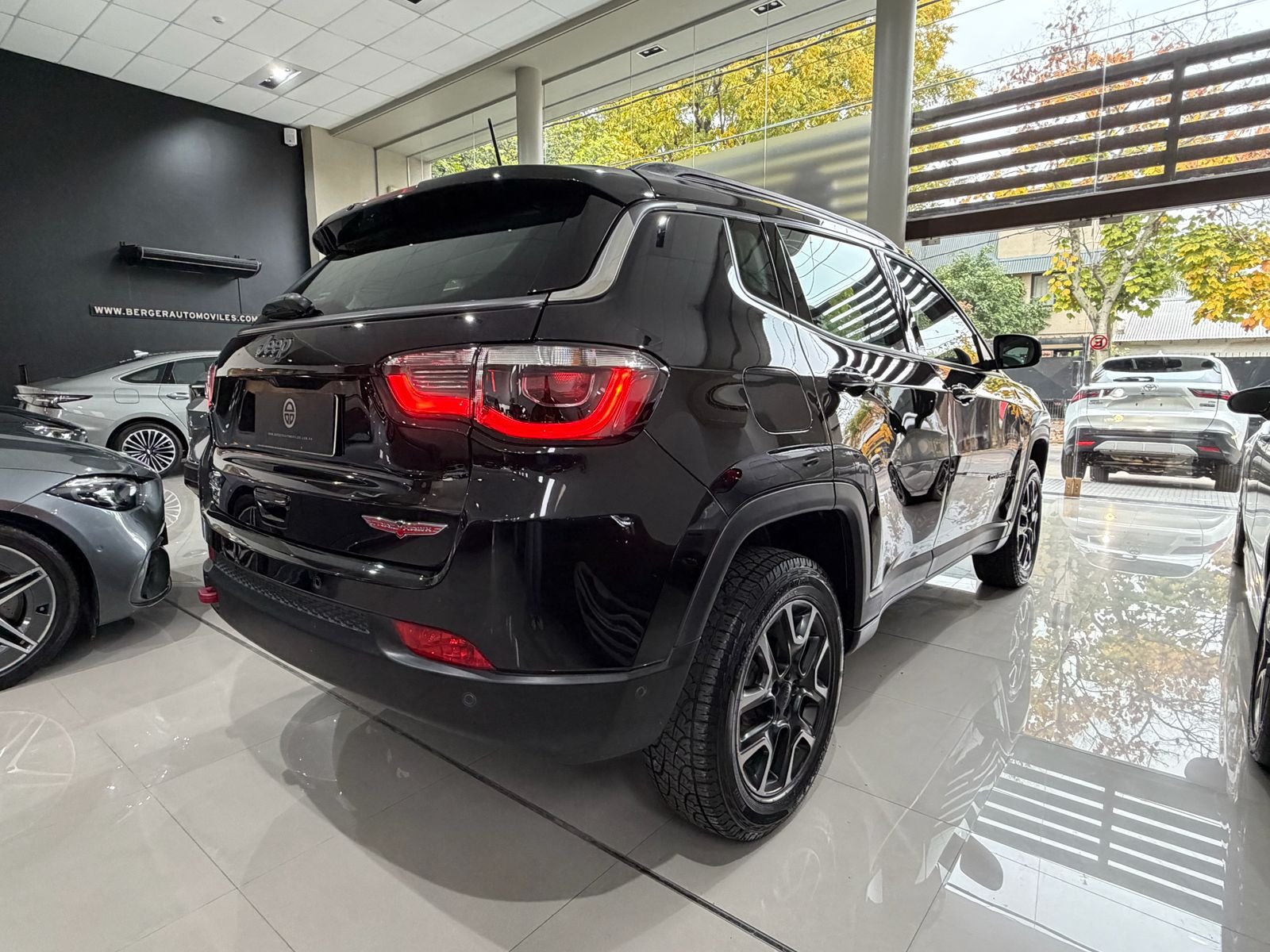 
 Jeep Compass 2.0 TD AT 9 4×4 Trailhawk 2021  95000km full									