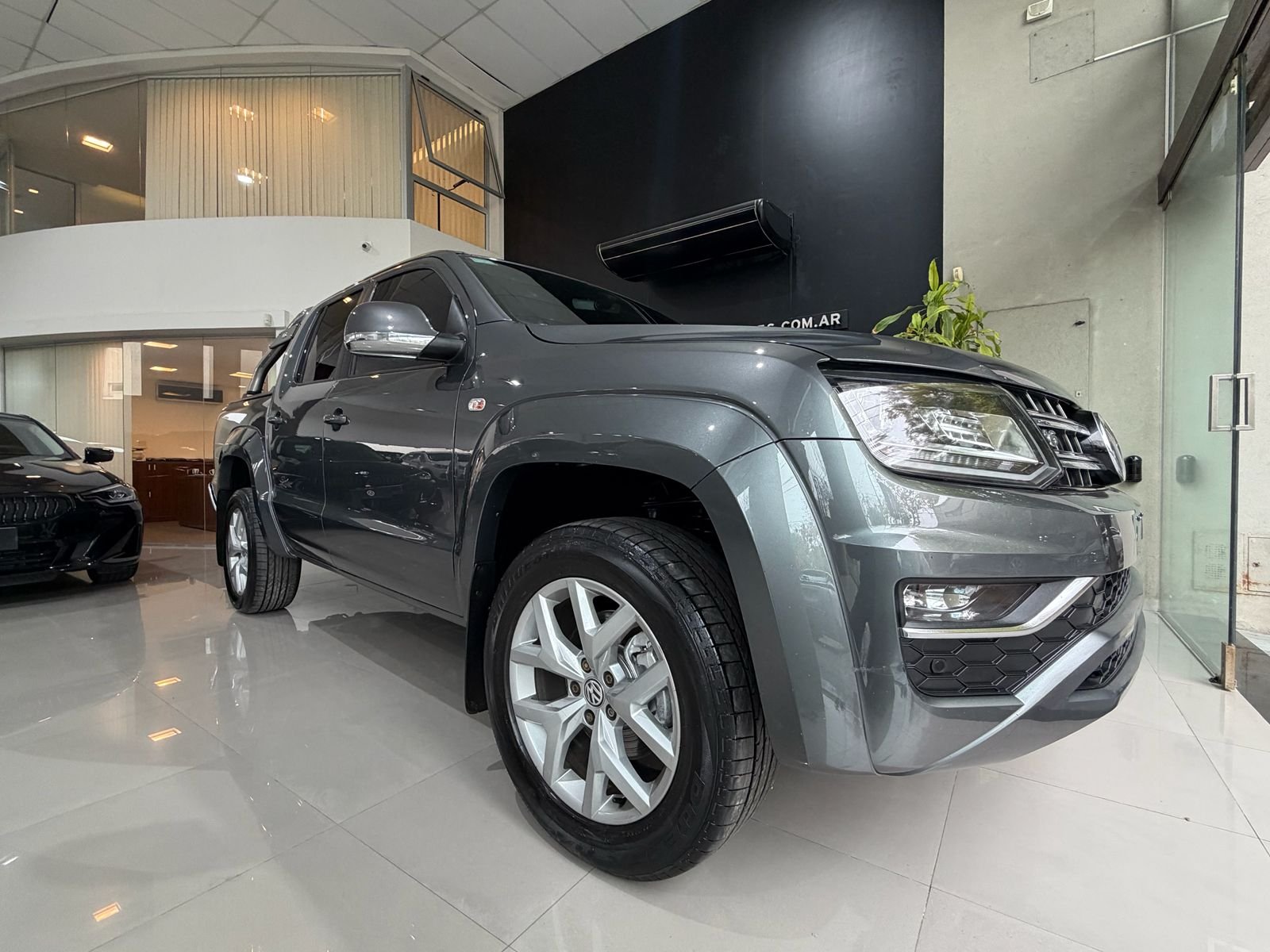 
 Volkswagen Amarok Highline V6 2020 148000km full									