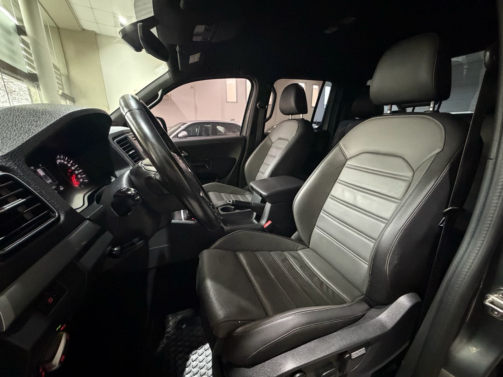
 Volkswagen Amarok Highline V6 2020 148000km full									
