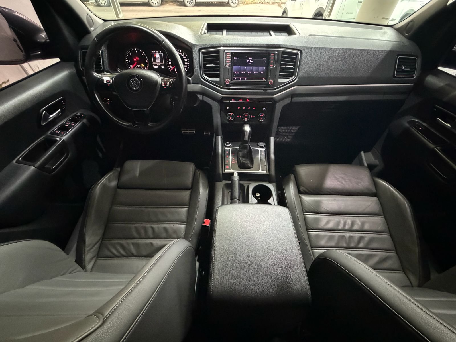 
 Volkswagen Amarok Highline V6 2020 148000km full									