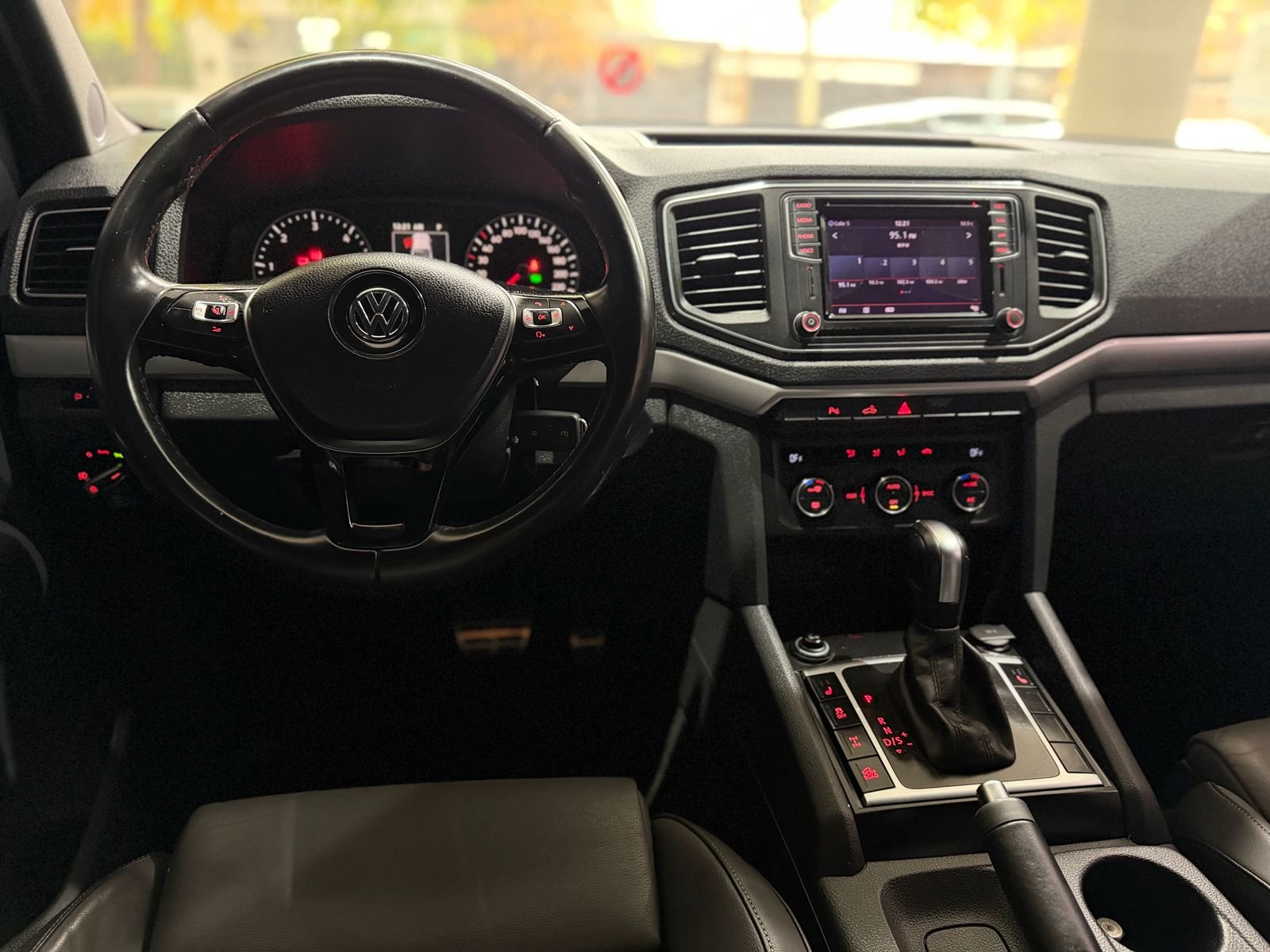
 Volkswagen Amarok Highline V6 2020 148000km full									