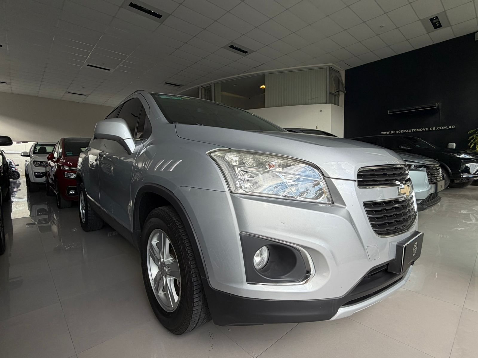 
 Chevrolet Tracker LTZ 2015 MT 145000 full									