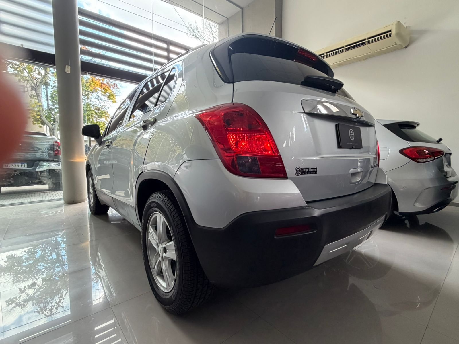 
 Chevrolet Tracker LTZ 2015 MT 145000 full									