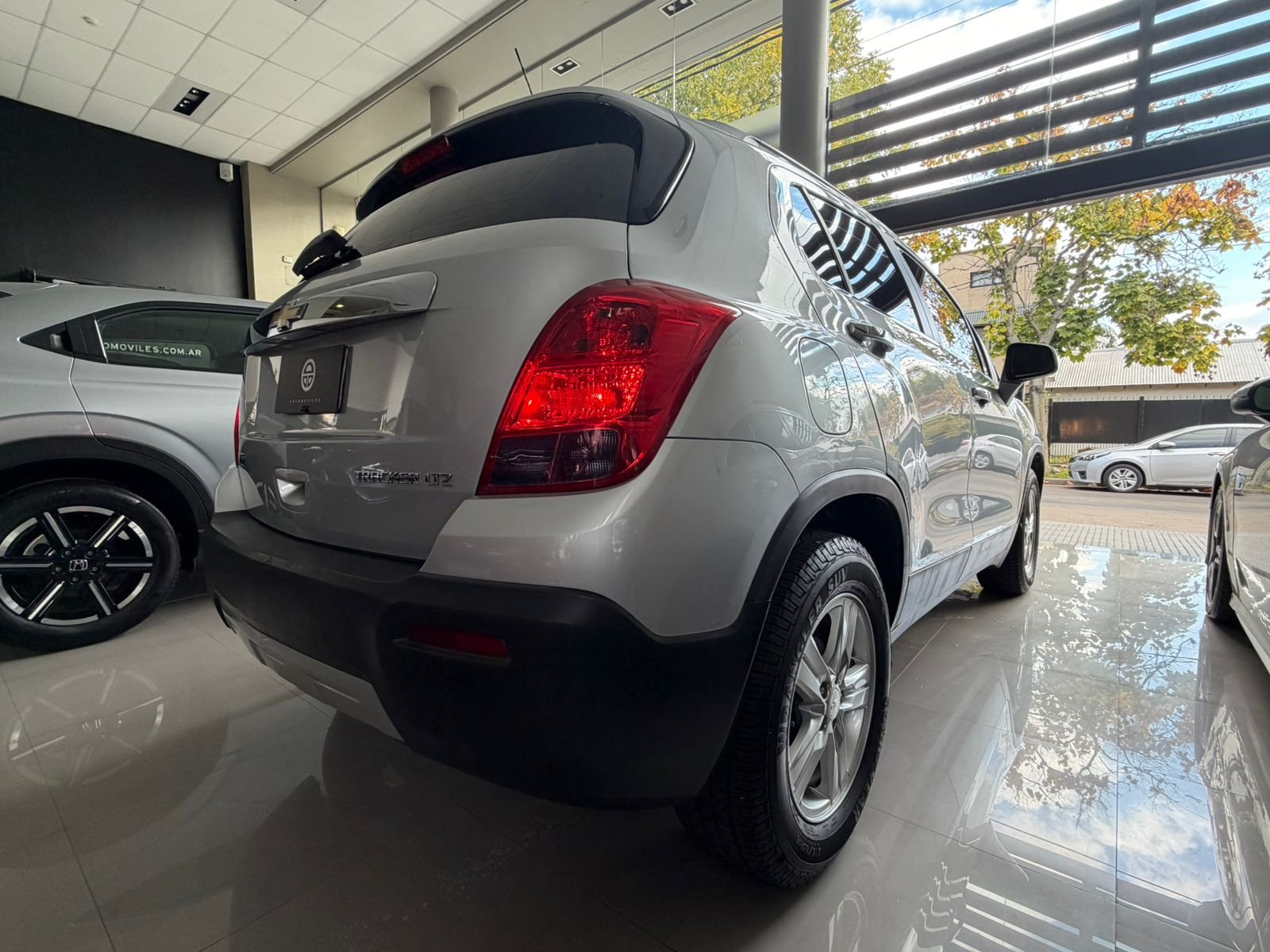 
 Chevrolet Tracker LTZ 2015 MT 145000 full									