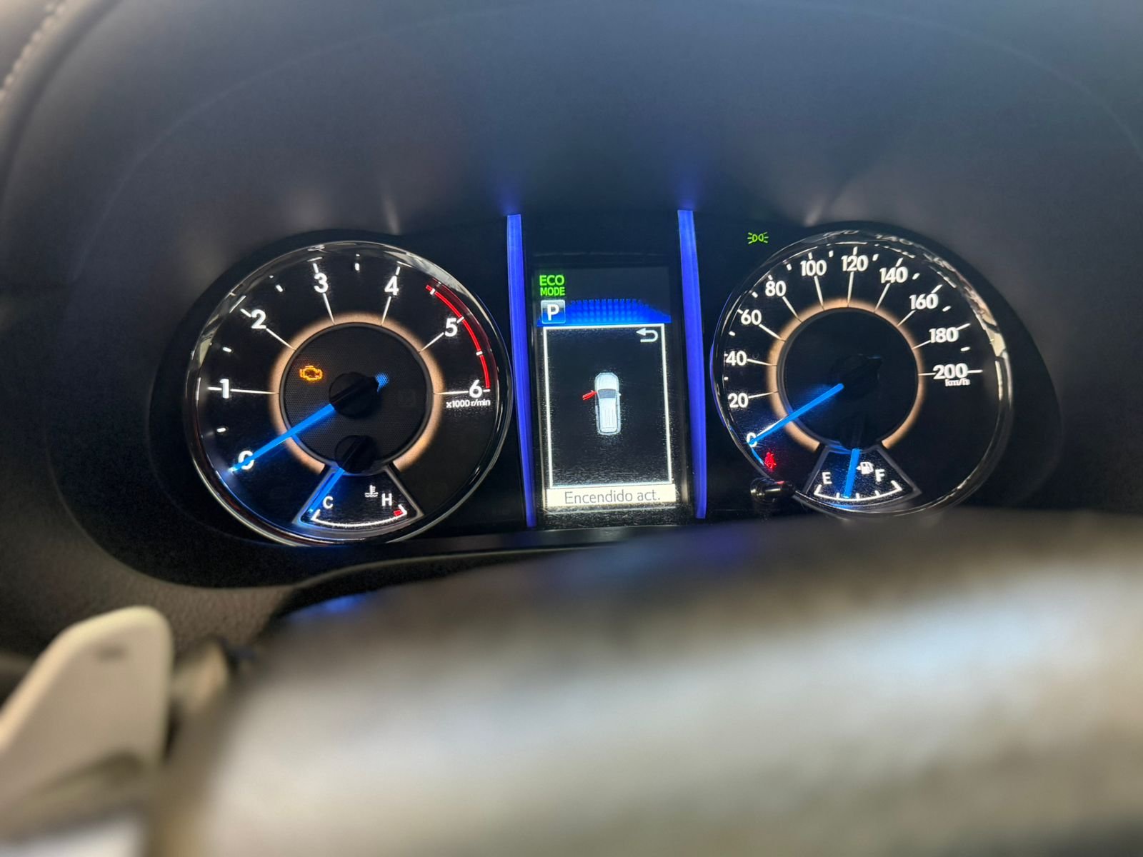 
 Toyota SW4 2020 SRX 7A 132000 km full									