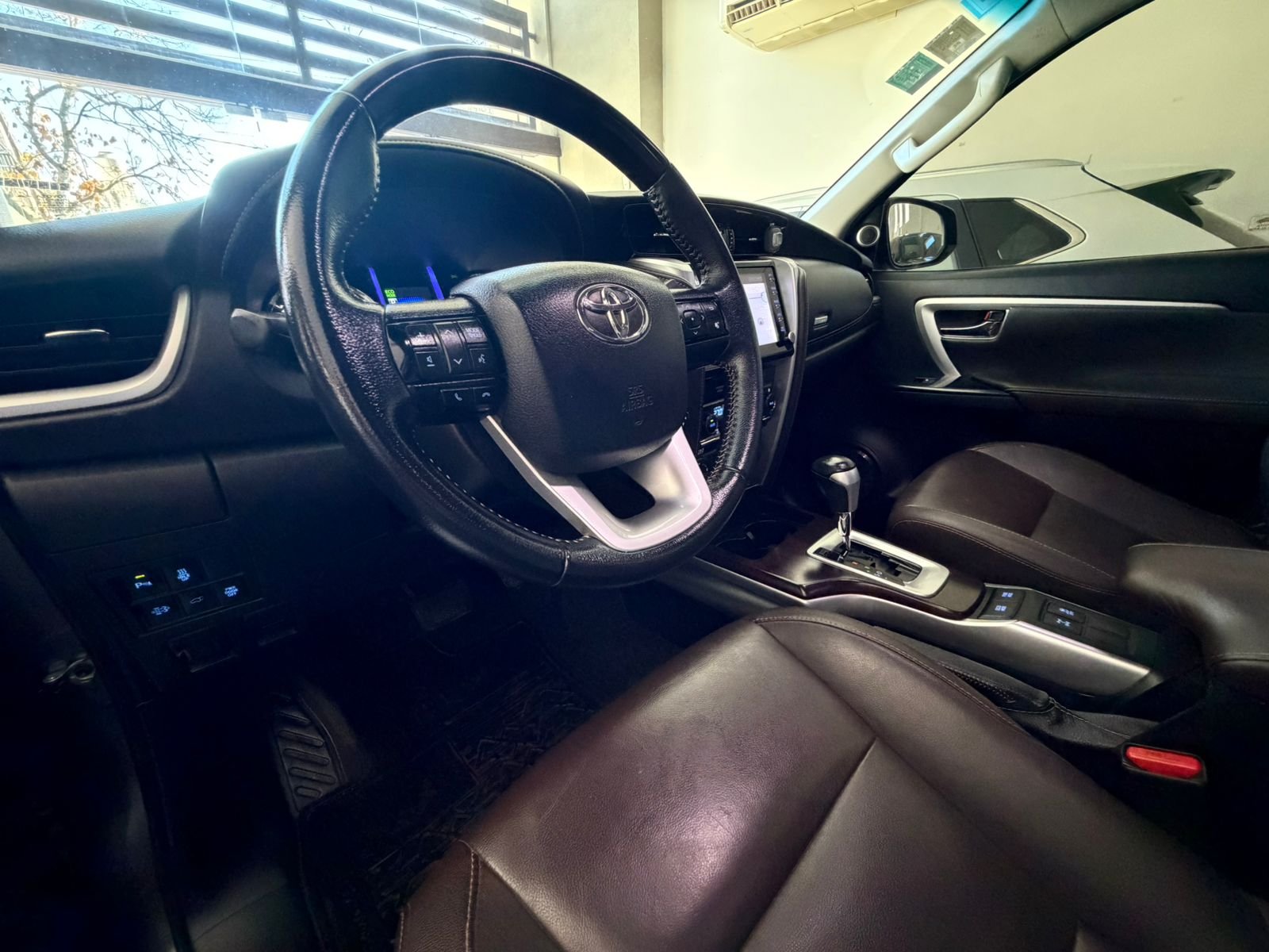 
 Toyota SW4 2020 SRX 7A 132000 km full									