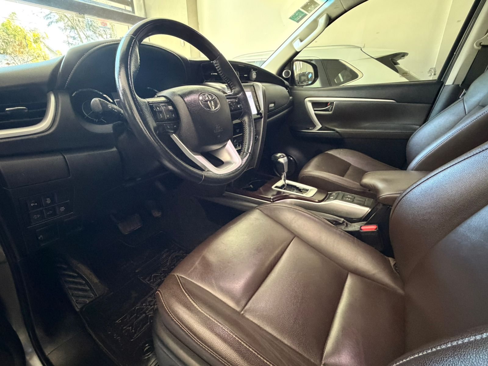 
 Toyota SW4 2020 SRX 7A 132000 km full									