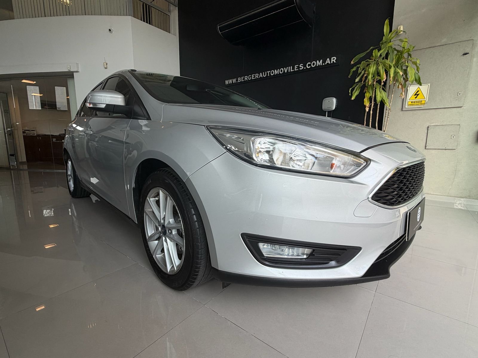 
 Ford Focus S 2017 110000km full									