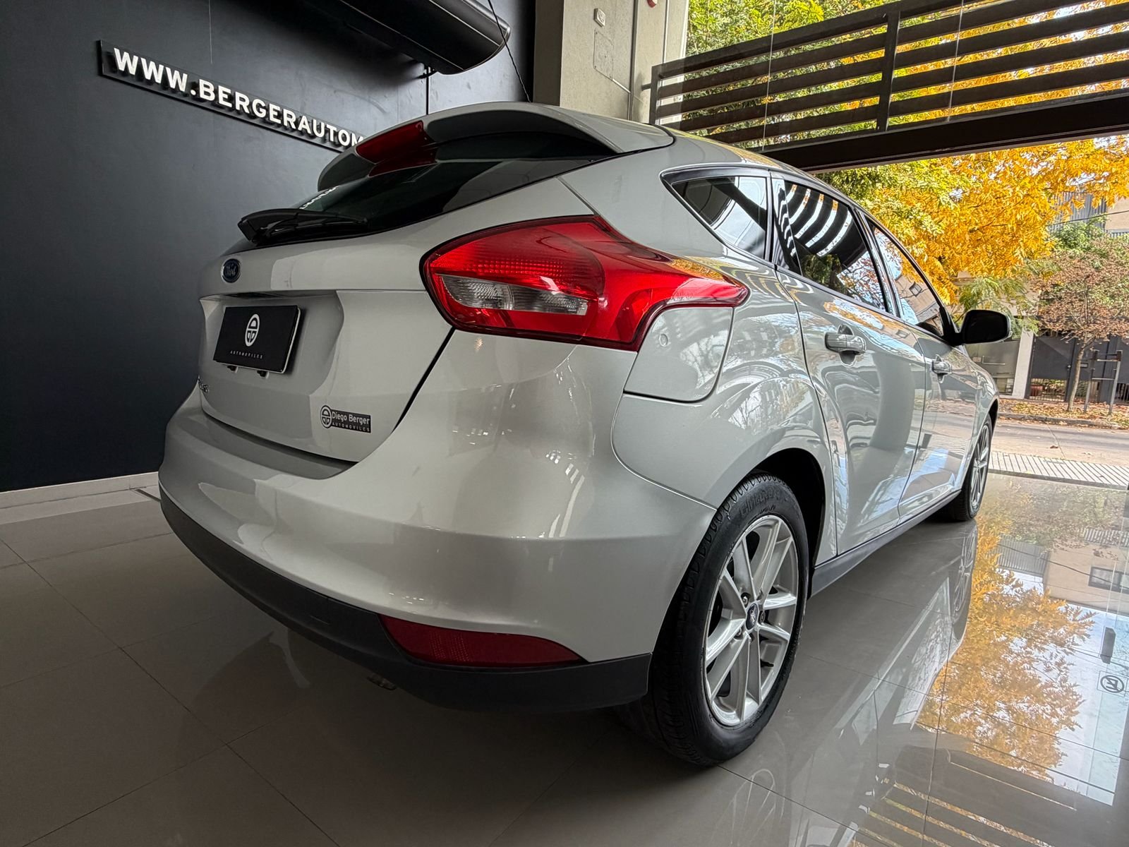 
 Ford Focus S 2017 110000km full									