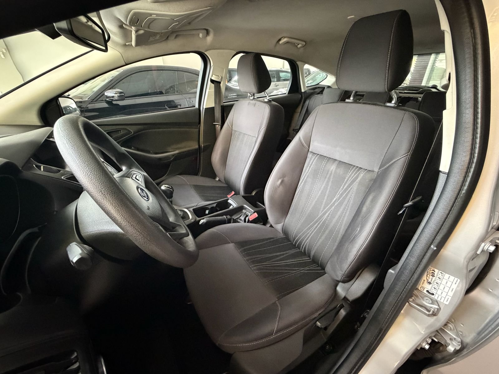
 Ford Focus S 2017 110000km full									