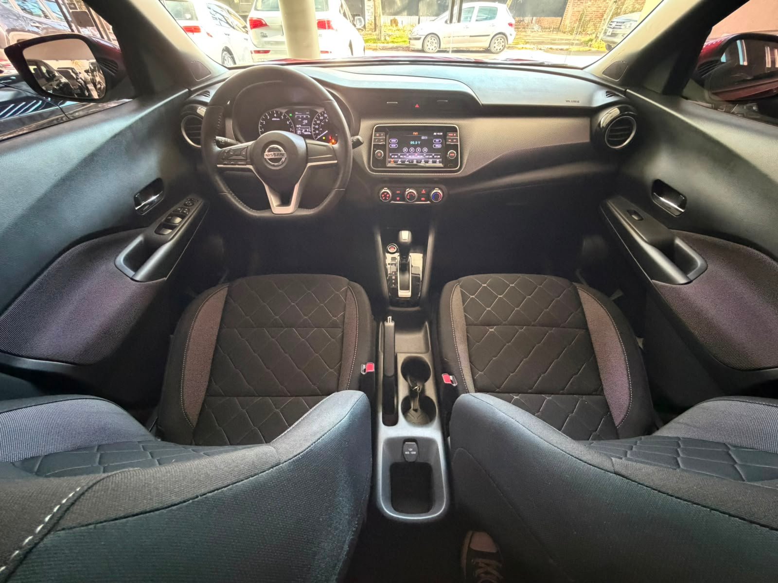 
 Nissan Kicks Advanced CVT F2 2019 73000km full									