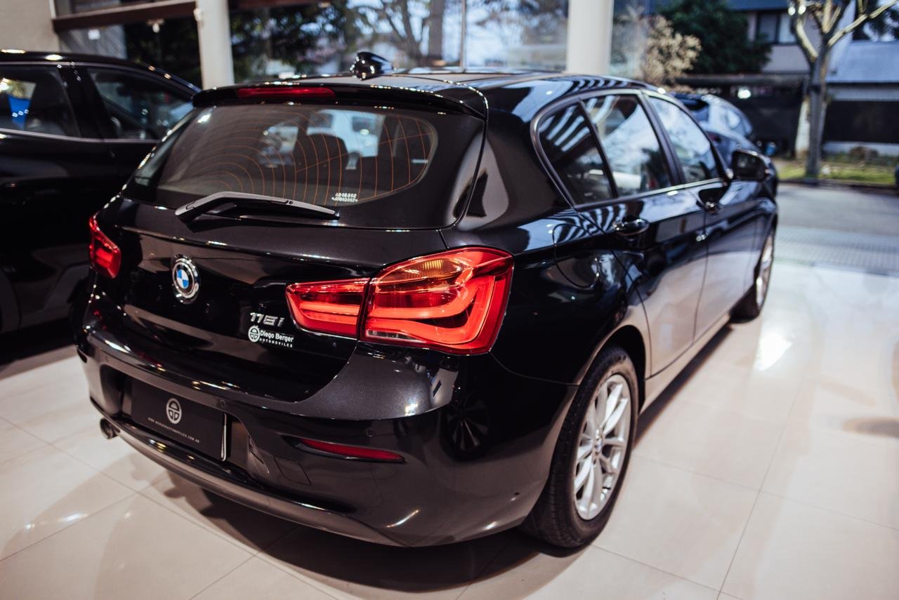 
 BMW 118 2018 46000km full									