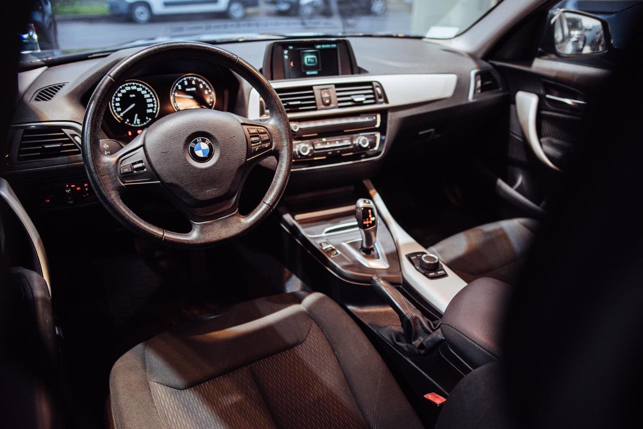 
 BMW 118 2018 46000km full									