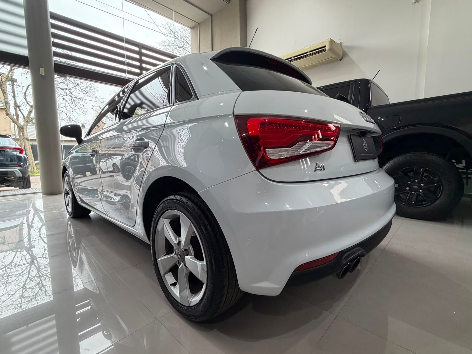 
 audi a1 sportback 1.4 tfsi at 2017 full									