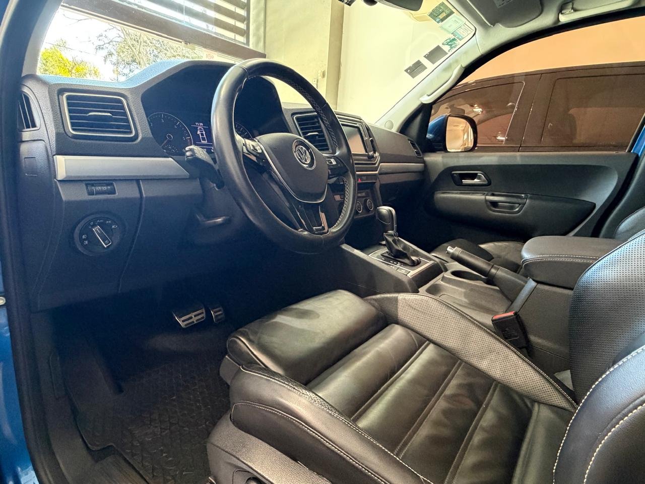 
 AMAROK V6 TDI HIGHLINE 2017 105000 full									