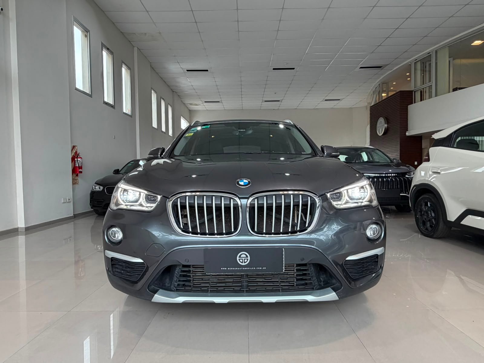 
 BMW X1 2.0 X-DRIVE 25i 231CV full									