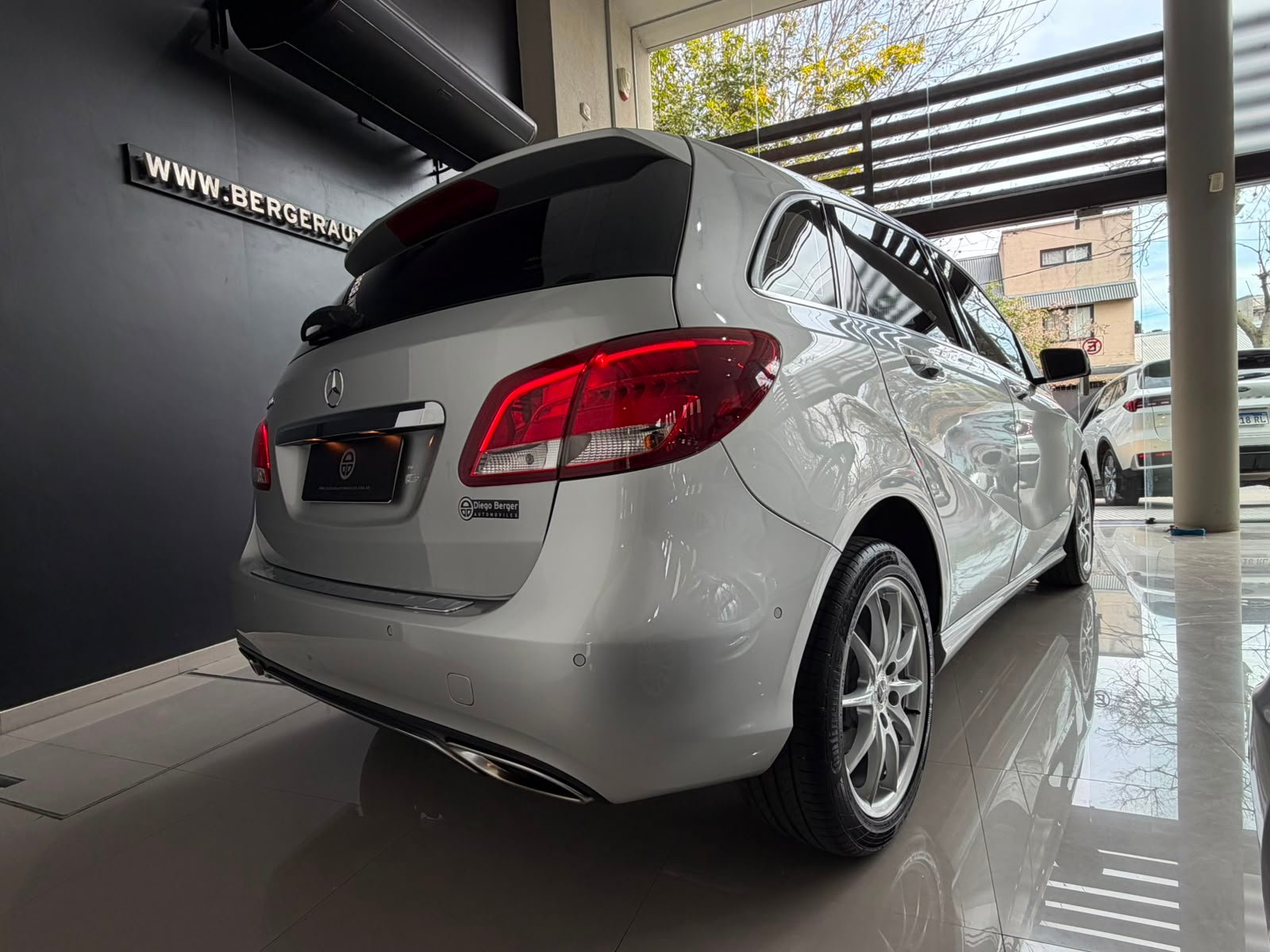 
 Mercedes-Benz Clase B 1.6 B200 2016 Edition 156Cv At full									