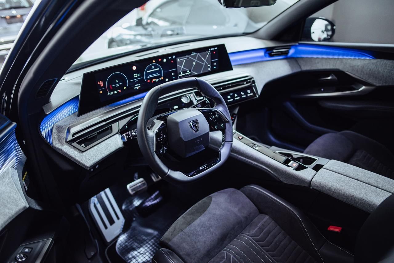 
 Peugeot 3008 1.6 Thp Gt 180Cv At full									