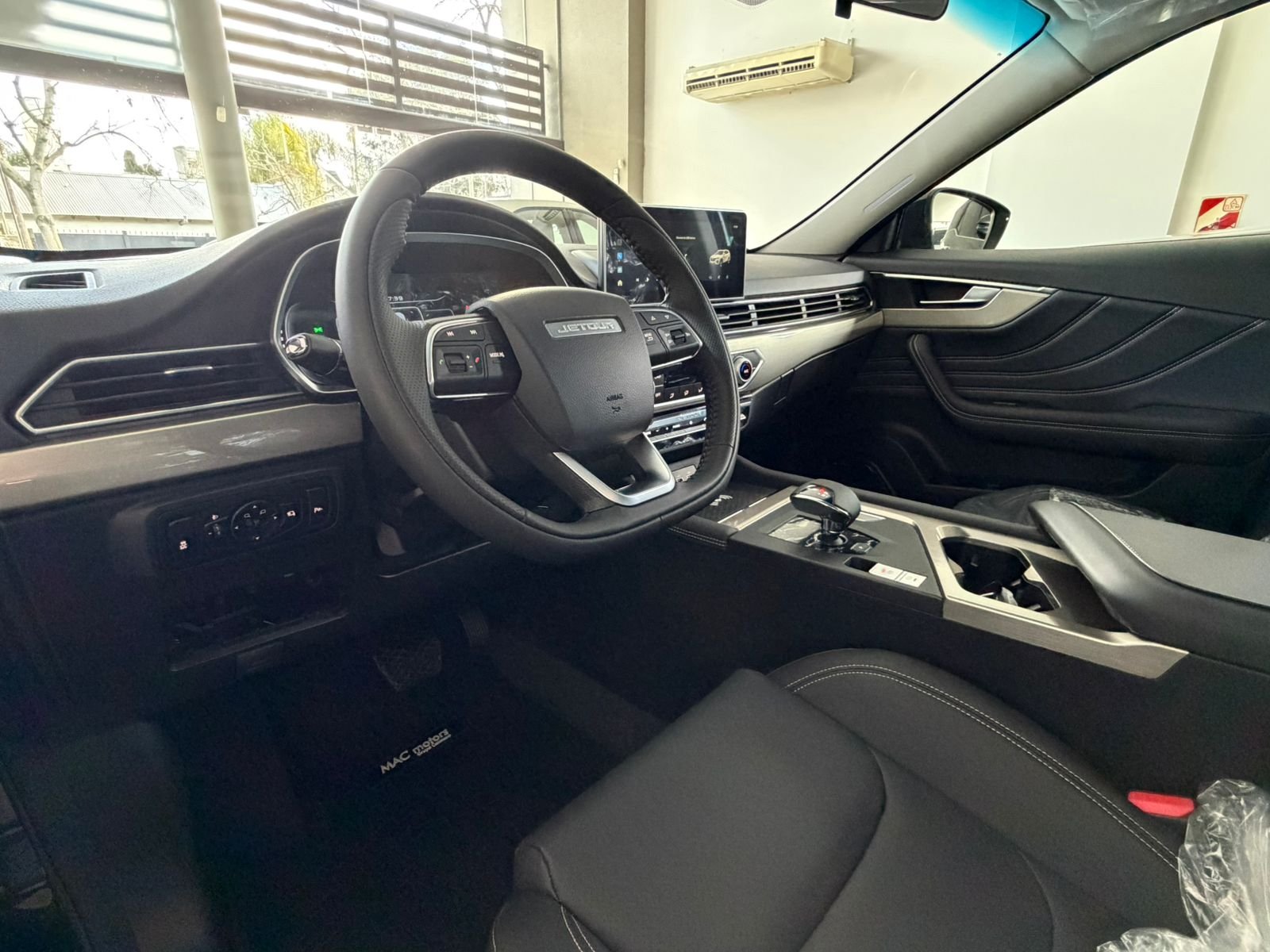 
 Jetour X70 full									