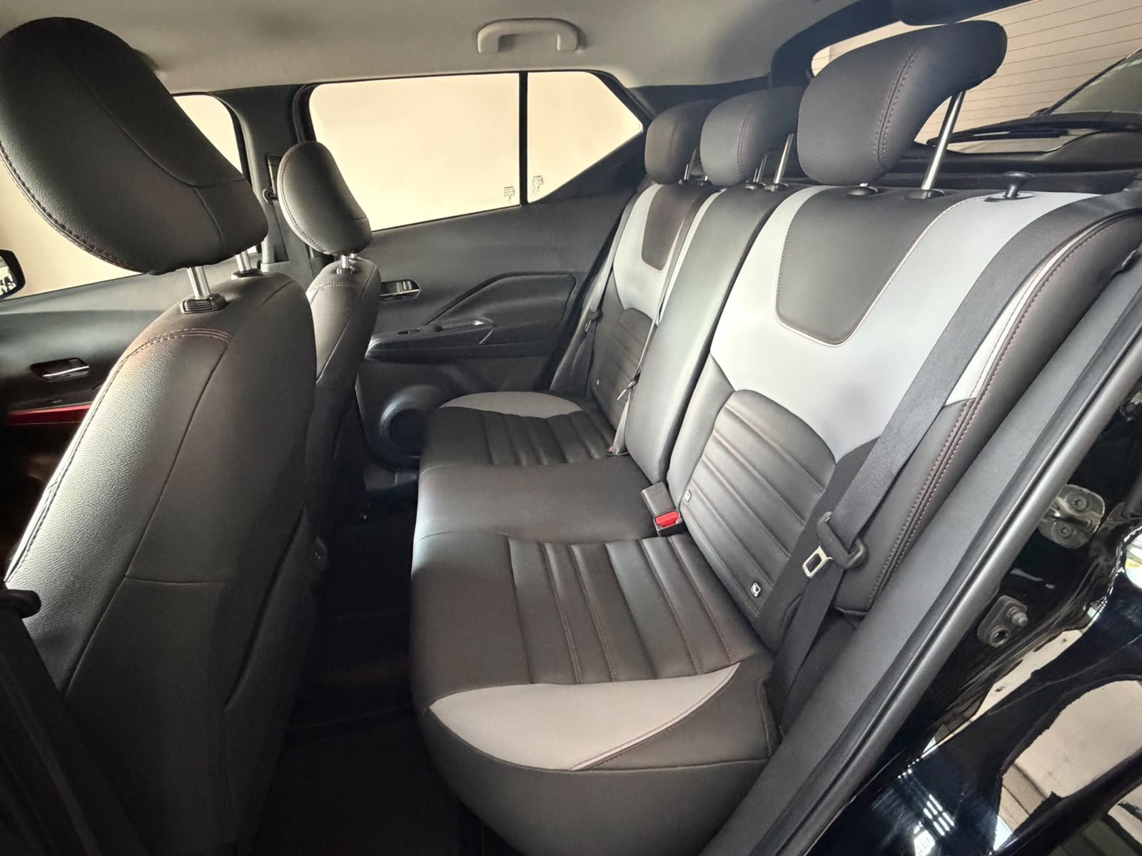 
 TOYOTA CROSS SEG HYBRID 2022 – 27000km full									