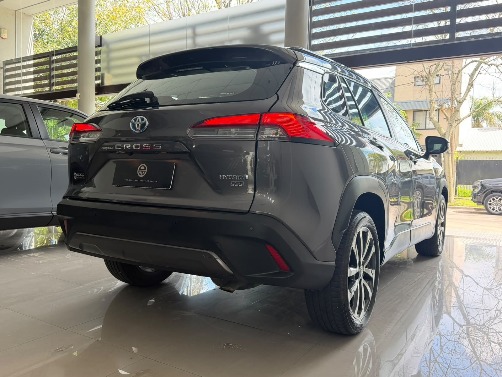 
 TOYOTA CROSS SEG HYBRID 2022 – 27000km full									