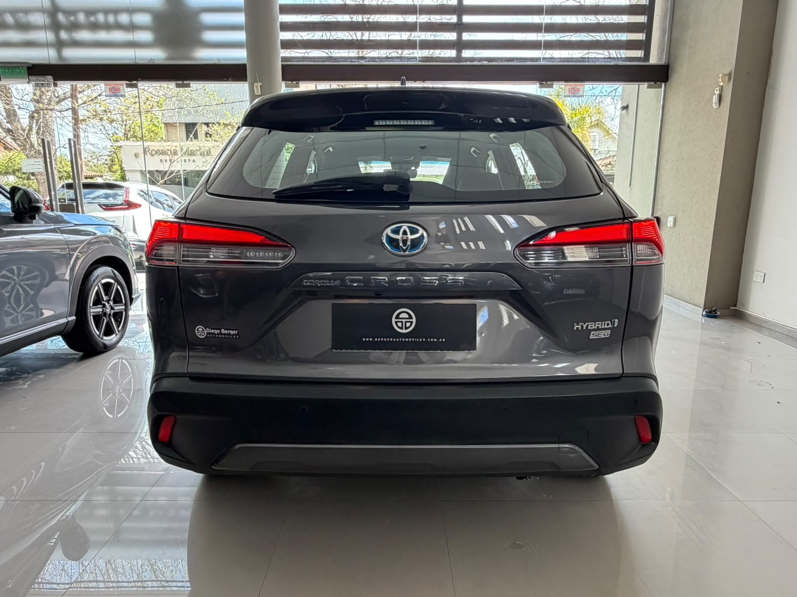 
 TOYOTA CROSS SEG HYBRID 2022 – 27000km full									