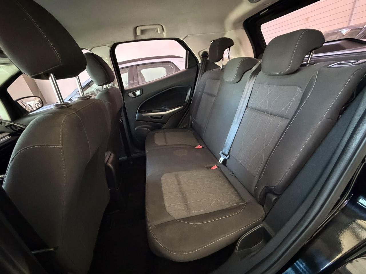 
 Ford Ecosport SE 2018 90000 KM full									